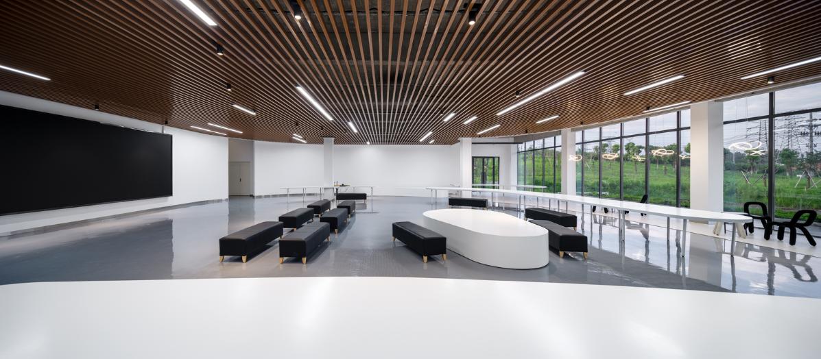 33.展廳室內(nèi).jpg 33.展廳室內(nèi).jpg